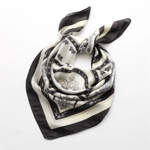 Square Scarf Imitation Satin Satin Elegant Carriage Baroque Print Luxury Headscarf British Retro Shawl Women Fashion