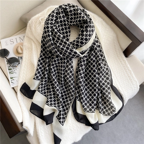 Elegant Women Long Scarf Shawl Cotton Linen Viscose Geometric Interlocking Chain Print Lightweight Breathable Sun Protection Chic Accessory