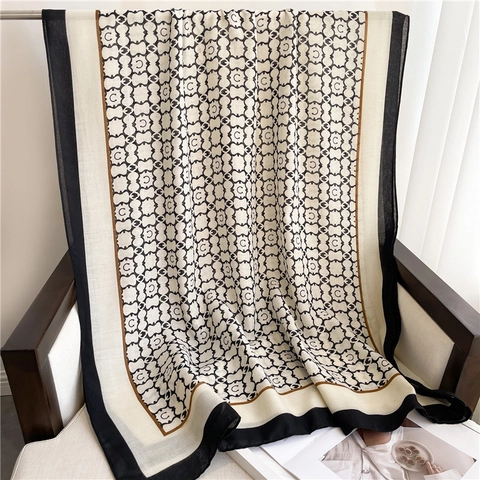 Elegante Monogram Print Katoen Linnen Sjaal Grote Lichtgewicht Mode Omslagdoek Voor Vrouwen Franse Stijl Zachte Reisaccessoire