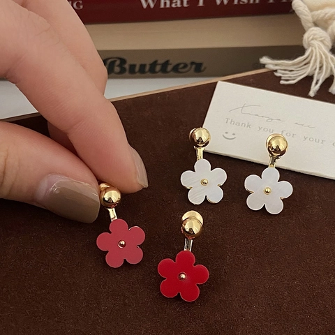 French Style Flower Stud Earrings Gold Plated Copper Exquisite Small Sweet Niche Design Jewelry For Women