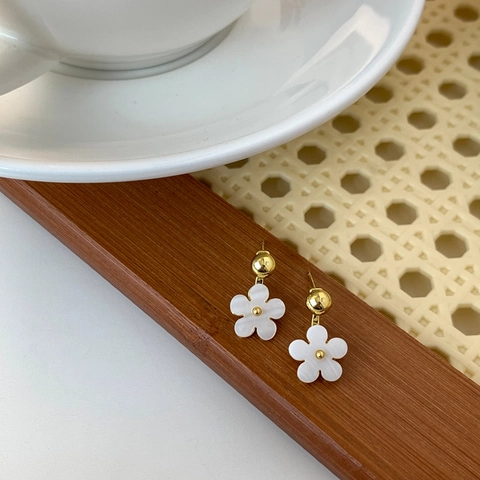 Copper Flower Stud Earrings Gold Plated Sweet Floral Elegant Dainty Everyday Jewelry For Women