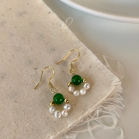 Elegant Green Jade Style Bead And Freshwater Pearl Drop Earrings Vintage Gold Plated Copper Hook For Women