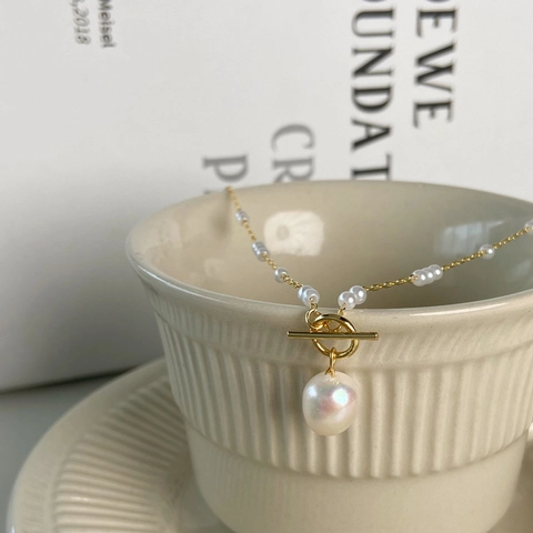 Vintage Freshwater Pearl Necklace With Gold Plated Toggle Clasp Elegant French Style Clavicle Chain For Women