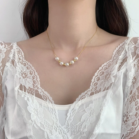 Collar De Clavícula De Perlas Artificiales Cobre Chapado En Oro Perlas Artificiales De Concha Vintage Francés Simple Elegante Mujer