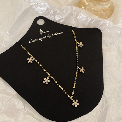 Floral Pendant Necklace Copper Gold Plated With Flower Cubic Zirconia Charms Elegant Korean Style For Women