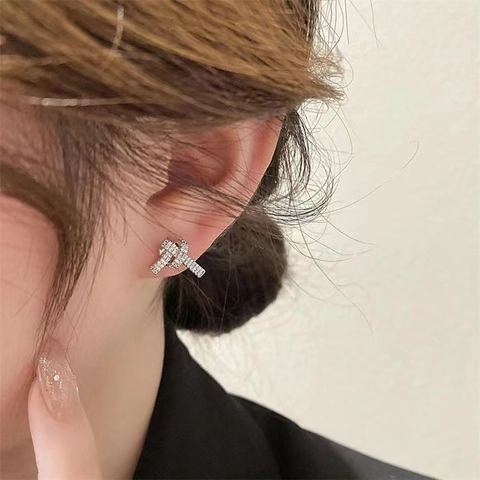 Funkelnde Zirkon Schleife Knoten Ohrstecker Kupfer Mit 925 Sterling Silber Ohrstecker Elegant Vielseitig Schmuck