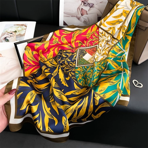 Women Satin Square Scarf Geometric Color Block Leaf Print Decorative Neck Scarf Headscarf Elegant Fashion Accessory
