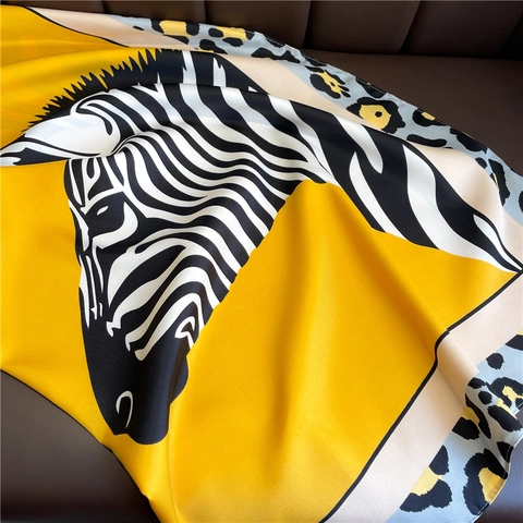 Fashion Square Scarf Polyester Satin Satin Leopard Zebra Animal Print Shawl Head Wrap For Women Exotic Style Accessory