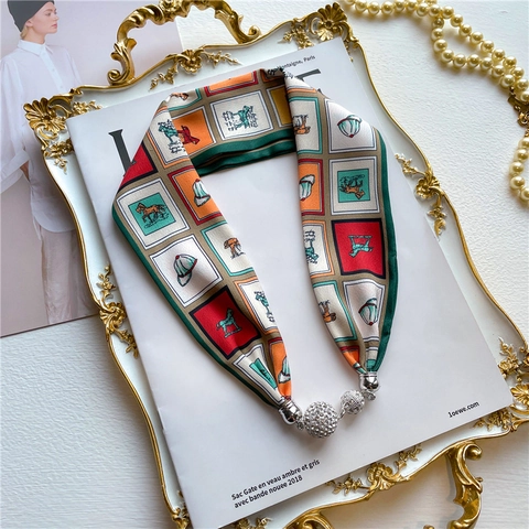 Elegant Equestrian Horse Print Satin Like Scarf Necklace With Rhinestone Magnetic Buckle Multipurpose Neck Scarf For Women