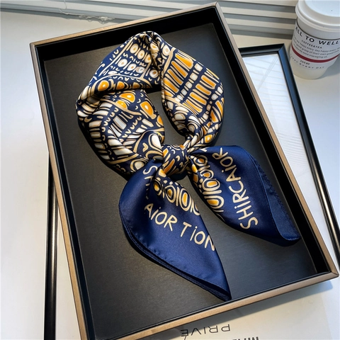 Elegant Satin Square Scarf Vintage Geometric Letter Print Satin Like Neck Head Wrap For Women Fashion Accessory
