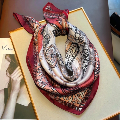 Retro Vierkante Sjaal Imitatie Satijn Polyester Bloemen Ketting Print Elegante Nek Hoofd Wrap Voor Vrouwen
