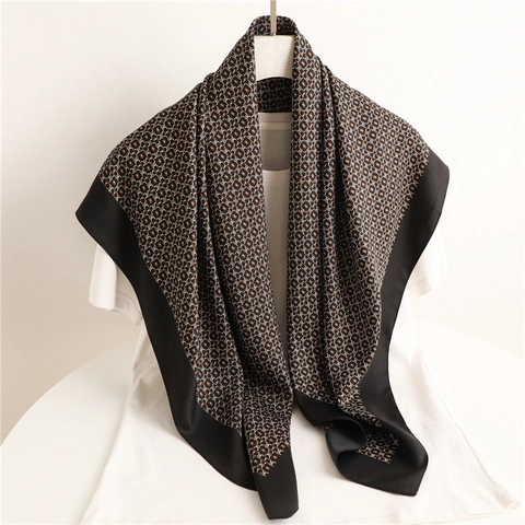 Women's Retro Printed Square Scarf Satin Like Satin Large Shawl Twill Headscarf Vintage Geometric Pattern Lightweight Accessory