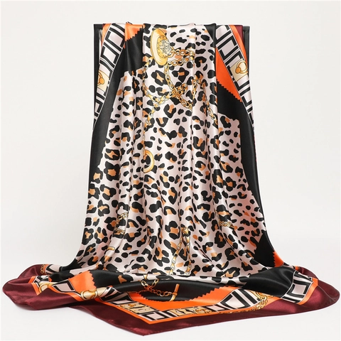 Leopard Print Square Scarf Shawl Polyester Satin Satin-Like With Gold Chain Geometric Pattern Fashion Women Luxury Wrap