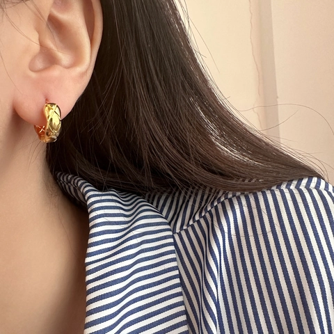 Pendientes De Aro Geométricos Con Patrón Acolchado De Cobre Estilo Lujo Joyería De Moda Para Mujer