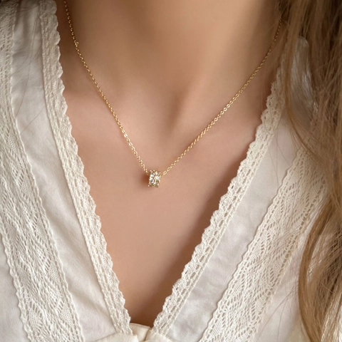 Collier Pendentif Roue De La Fortune En Laiton Et Zircon Plaqué Or Chaîne De Clavicule Pour Femme