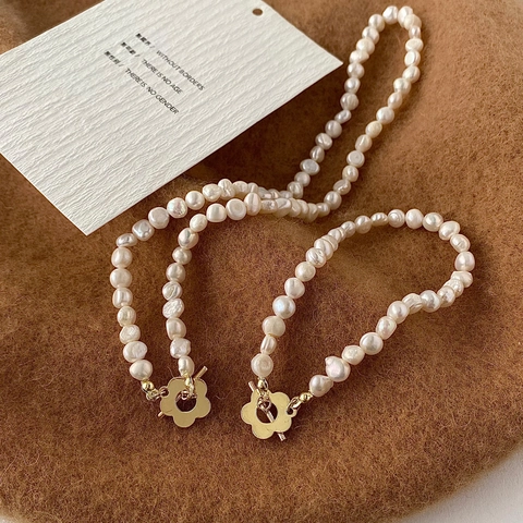 Artificial Baroque Pearl Necklace Bracelet Gold Plated Copper Flower OT Buckle Retro Niche Jewelry For Women