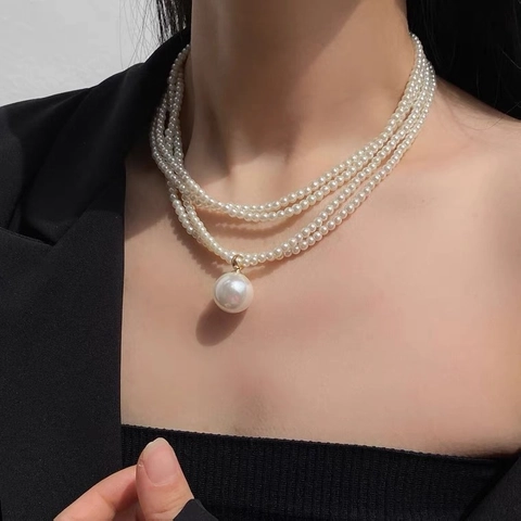 Mehrlagige Muschelperlen Halskette Elegant Kupfer Echtgold Plattiert Reisperlen Choker Runde Künstliche Perlenanhänger Damen Schlüsselbeinkette