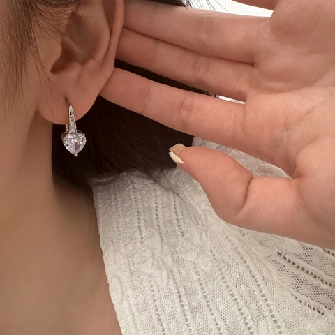 Orecchini In Zircone A Cuore Rame Brillante Micro Pavé Gioielli Lusso Minimalista Per Donna
