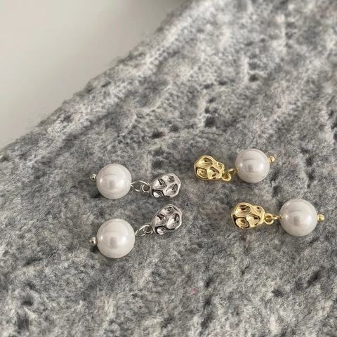 Elegante Künstliche Perlenohrringe Unregelmäßige Textur Vergoldet Versilbert Mit 925 Sterling Silber Ohrstecker Für Damen