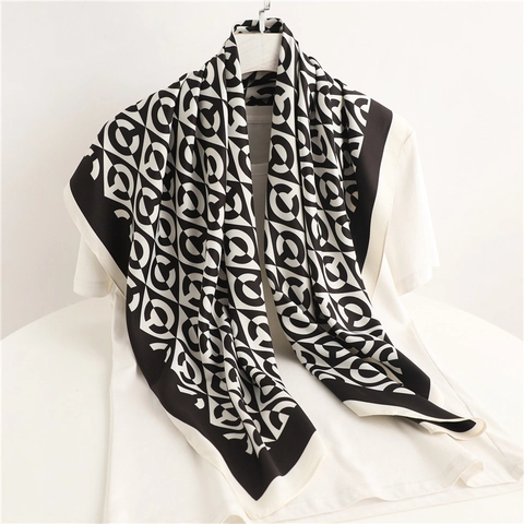 Elegante Sciarpa Quadrata In Raso Effetto Raso Con Stampa Geometrica Lettera Trama Twill Versatile Scialle Per Donna Stile Retro