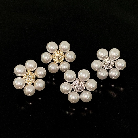 Boucles D'oreilles Puces Fleur Künstliche Perle Style Français Avec Base Alliage Zircon Et Tige En Argent Sterling 925 Pour Femmes