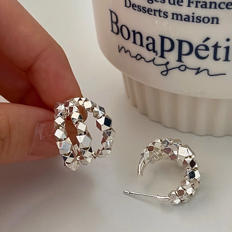 Geometrische Mehrlagige C-Reifen-Ohrringe Für Frauen Metall-Cluster-Schmuck Mit Silbernem Ohrstecker Retro-Nischendesign