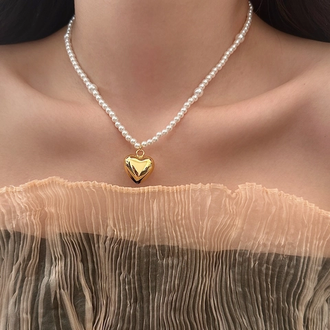 French Vintage Artificial Pearl Necklace For Women With Mirror Heart Pendant Elegant Retro Jewelry Adjustable Alloy Chain Accessory