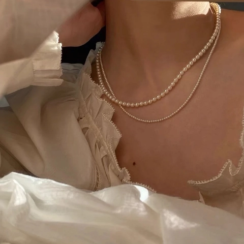 Elegant Faux Artificial Pearl Necklace Alloy Rhinestone French Vintage Clavicle Chain Jewelry For Women Sophisticated Accessory