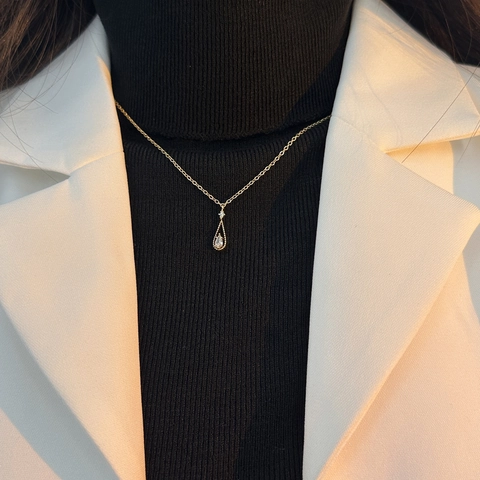 Collier Pendentif Zircon Goutte Eau Style Français Minimaliste Élégant Cuivre Plaqué Or Chaîne Clavicule Pour Femme