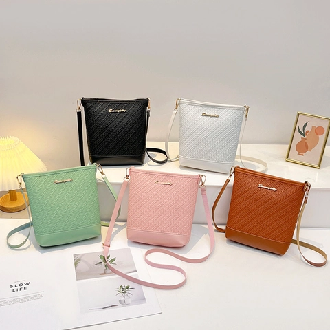 Sac Seau Pour Femmes Cuir PU Texture Tissée Gaufrée Bandoulière Réglable Mode Décontractée Pour Dames