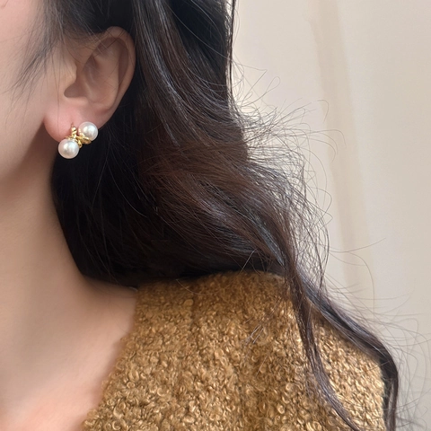 Twist Metal Artificial Pearl Stud Earrings With 925 Sterling Silver Earring Post French Vintage Elegant Simple For Women