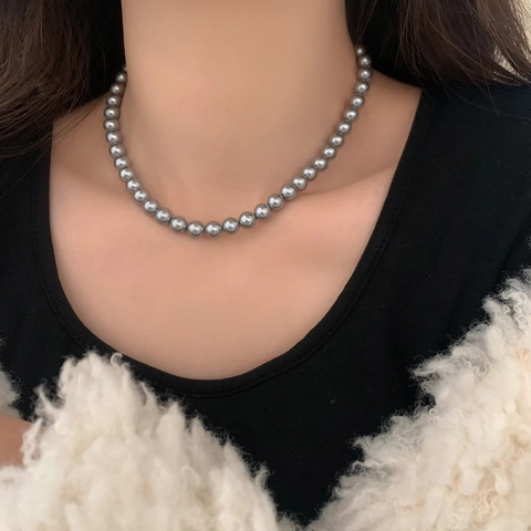 Elegant Gray Shell Artificial Pearl Necklace For Women Minimalist Single Strand Jewelry Clavicle Chain Adjustable Length