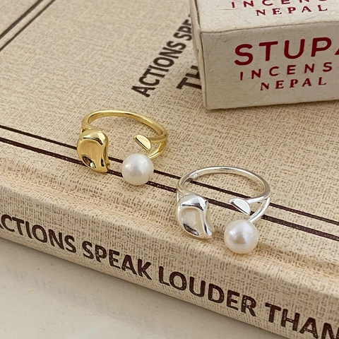 Bague Ouverte Perle Eau Douce Réglable Asymétrique Géométrique Métal Minimaliste Français Rétro Bijou Pour Femme