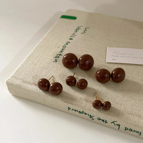 Orecchini A Lobo A Sfera Marrone Retrò Francese Per Donna Gioielli Minimalisti Cioccolato Tondi Rame Finitura Smalto Lucido