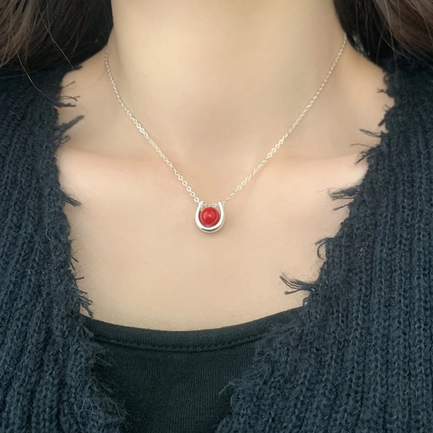 Collana Con Ciondolo A Ferro Di Cavallo A Forma Di U Rame Con Perla Artificial Rossa Elegante Catena Da Clavicola Squisita Per Donne