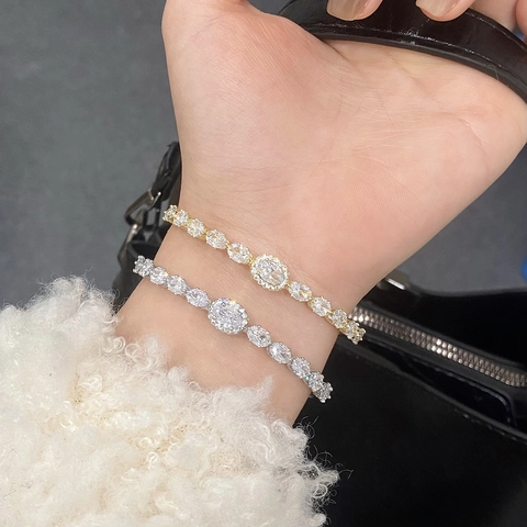 Zirkonia Legierung Offener Armreif Armband Ovaler Schliff Luxus Vergoldet Verstellbar Elegant Schmuck Für Damen