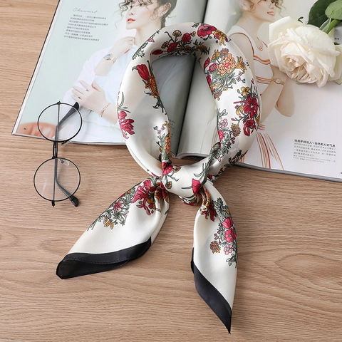 Foulard Carré Pour Femmes Imprimé Floral Satin Aspect Satin Élégant Accessoire Mode