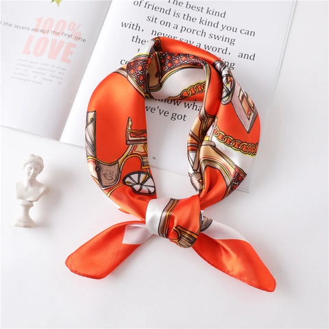 Foulard Quadrato In Satin Donna Stampa Carrozza Vintage Effetto Raso Sciarpa Collo Accessorio Borsa Elegante