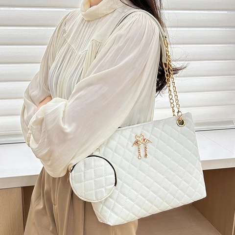 Women Quilted Shoulder Bag With Chain Strap Geometric Polka Dot Tote Bag PU Leather Handbag With Round Coin Purse Charm