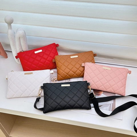 Sac Bandoulière Femme à la Mode en Cuir PU Matelassé Décor en Métal Doré Pochette Carrée Quotidienne Sac à Épaule pour Dames