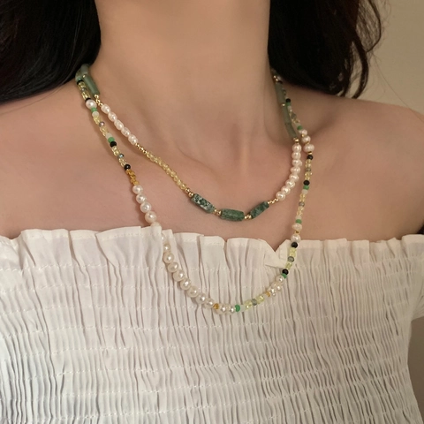 Freshwater Pearl Beaded Necklace With Multi Color Glass Beads Gold Plated Brass Chain For Women Elegant Vintage Jewelry