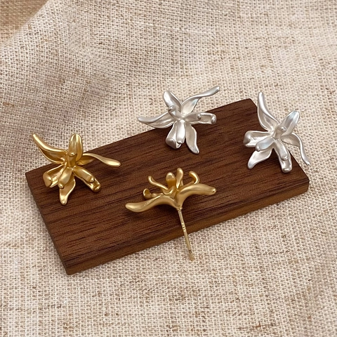 Boucles d'Oreilles Fleur Mat Plaqué Or Argent Pétale Irrégulier Style Vintage Bijoux Pour Femmes