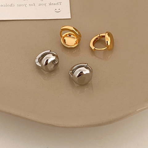 Orecchini A Cerchio In Rame Lucido Vintage Francese Minimalista Rotondo Lucidato A Specchio Huggie Per Donne Design Di Nicchia Squisito