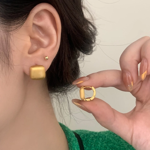 Minimalistische Quadratische Gebürstete Metall Creolen Für Frauen Retro Geometrische Kupfer Ohrringe Vintage Schmuck