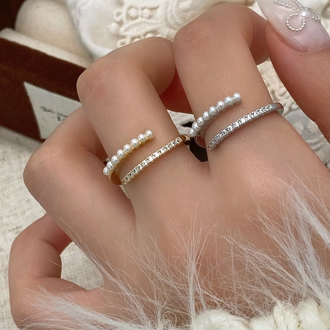 Französischer Stil Zweireihiger Offener Ring Mit Künstlichen Künstliche Perlen Und Zirkonia Verstellbarer Minimalistischer Schmuck Für Frauen