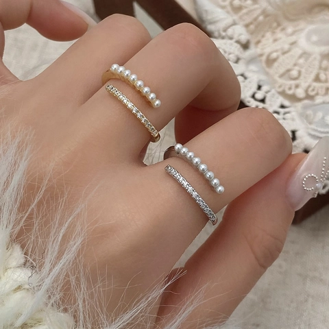 Französischer Stil Zweireihiger Offener Ring Mit Künstlichen Künstliche Perlen Und Zirkonia Verstellbarer Minimalistischer Schmuck Für Frauen