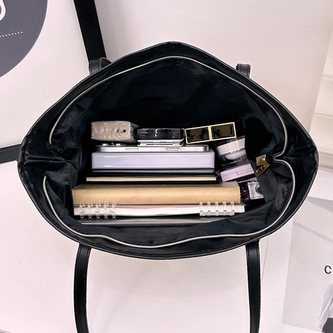 Large Capacity Straw Woven Tote Bag With PU Leather Straps Small Matching Pouch Casual Summer Beach Shoulder Handbag Women