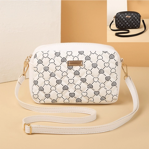 Women Crossbody Bag Heart Print Quilted PU Leather Camera Bag Minimalist Casual Shoulder Purse