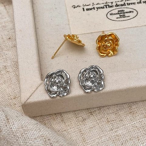 Camellia Rose Flower Stud Earrings 18K Gold Plated Copper Vintage Elegant 3D Relief Jewelry For Women