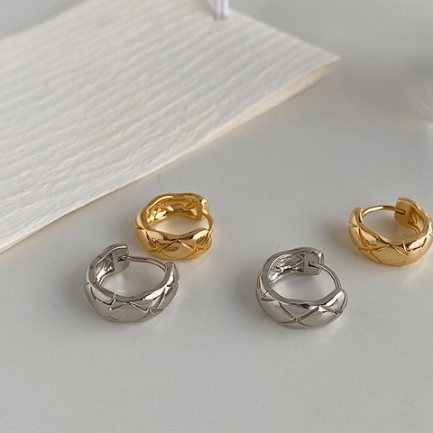 Pendientes De Aro Geométricos Con Patrón Acolchado De Cobre Estilo Lujo Joyería De Moda Para Mujer